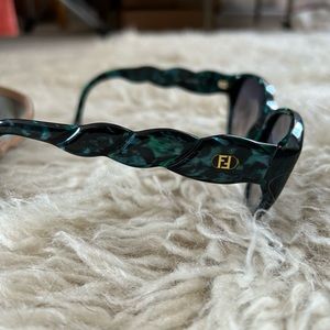 Vintage FENDI tortoise sunglasses